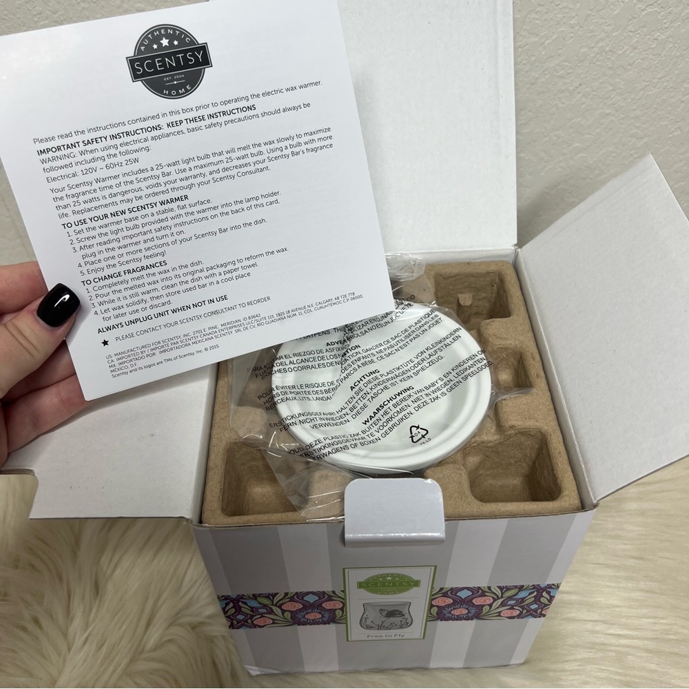 *NEW* Free to Fly Scentsy Warmer - Picture 10 of 10